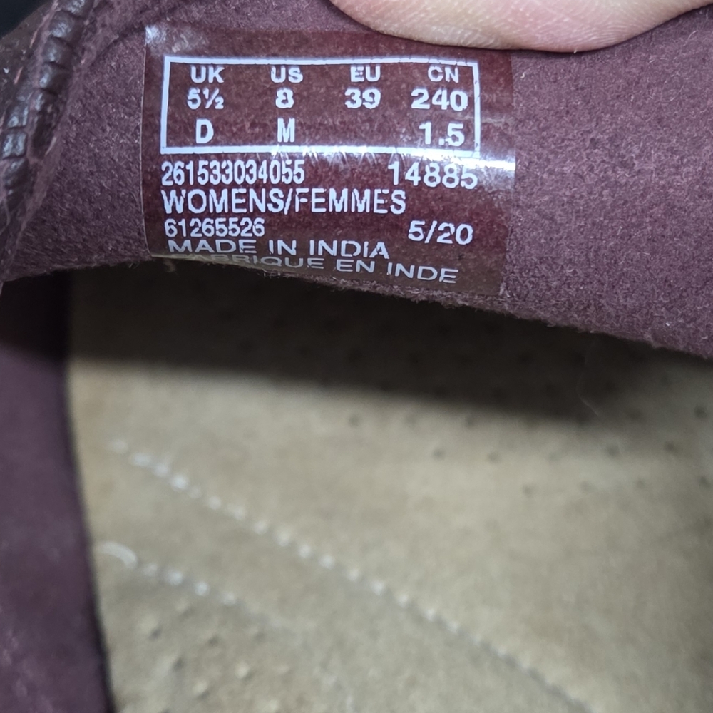 Clarks Women's Textured Maroon Loafers - Picture 9 of 9
